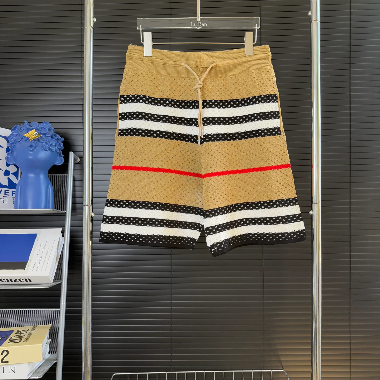 Шорты Женские Burberry 10952477