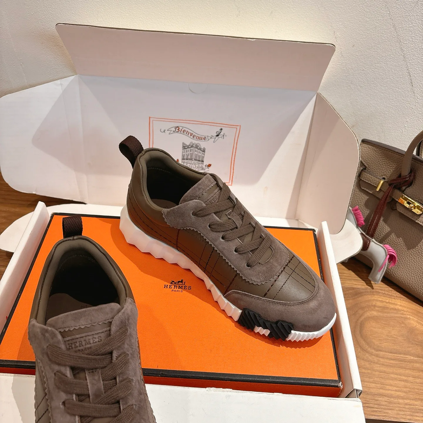 Кроссовки Женские Hermes 18729878