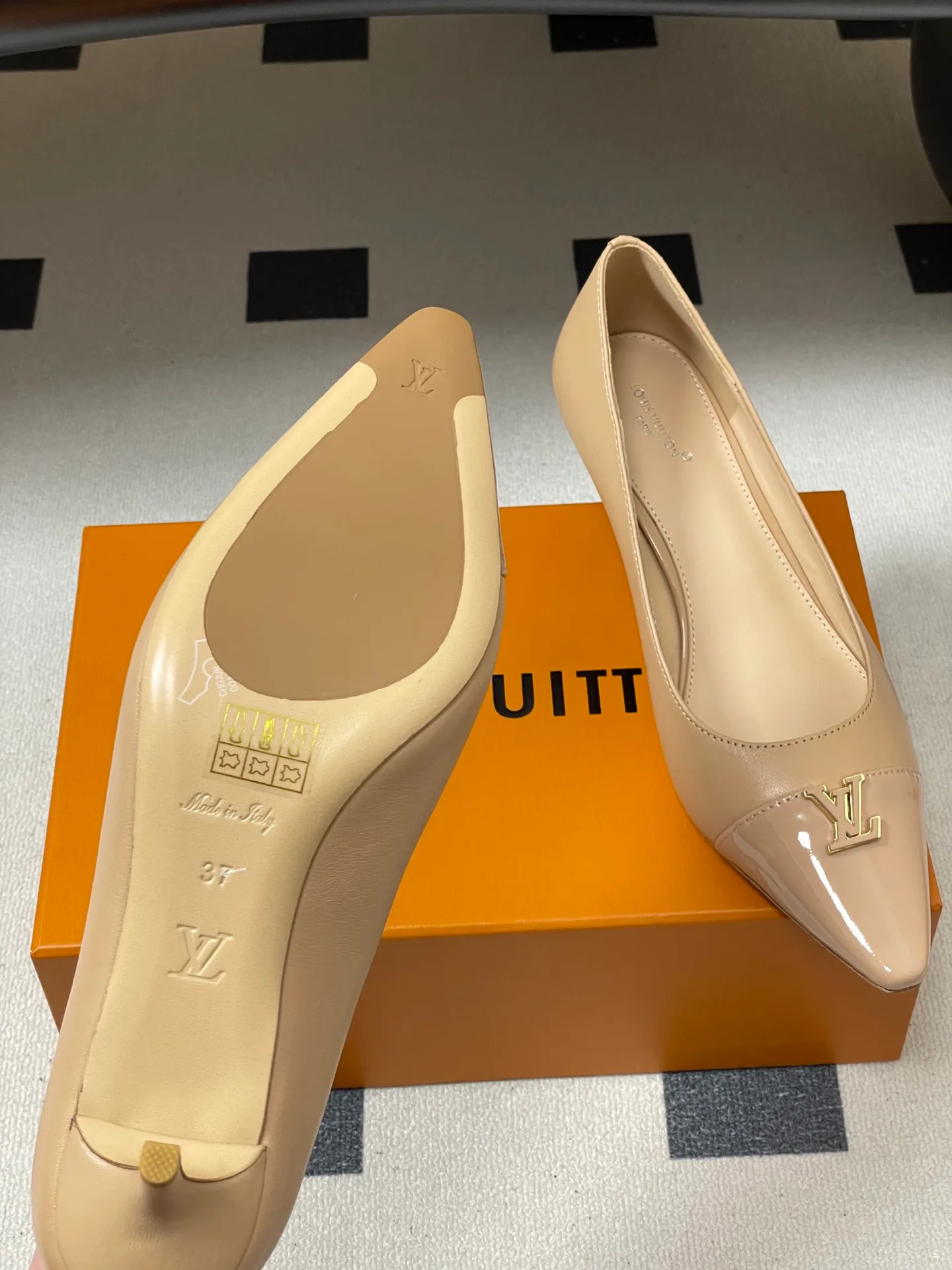 Туфли Женские Louis Vuitton 12755663