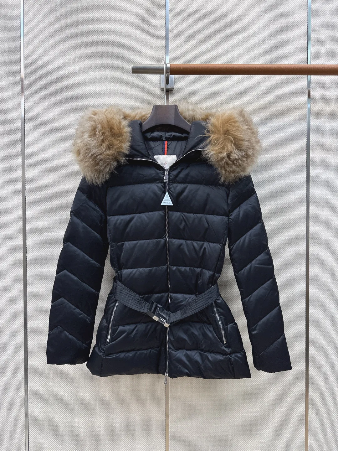 Куртки И Пуховики Женские Moncler 18506475
