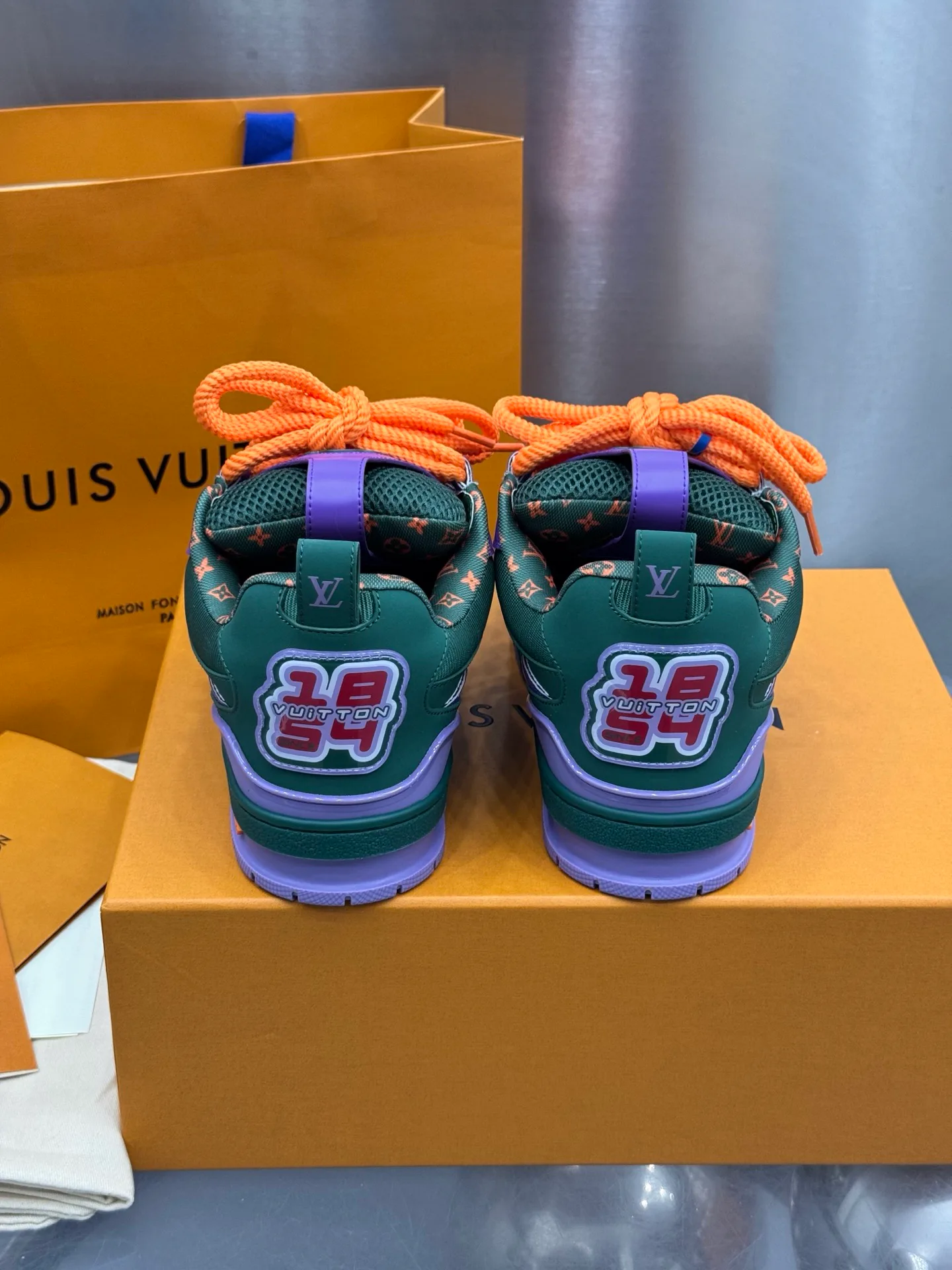 Кроссовки Женские Louis Vuitton 1141909