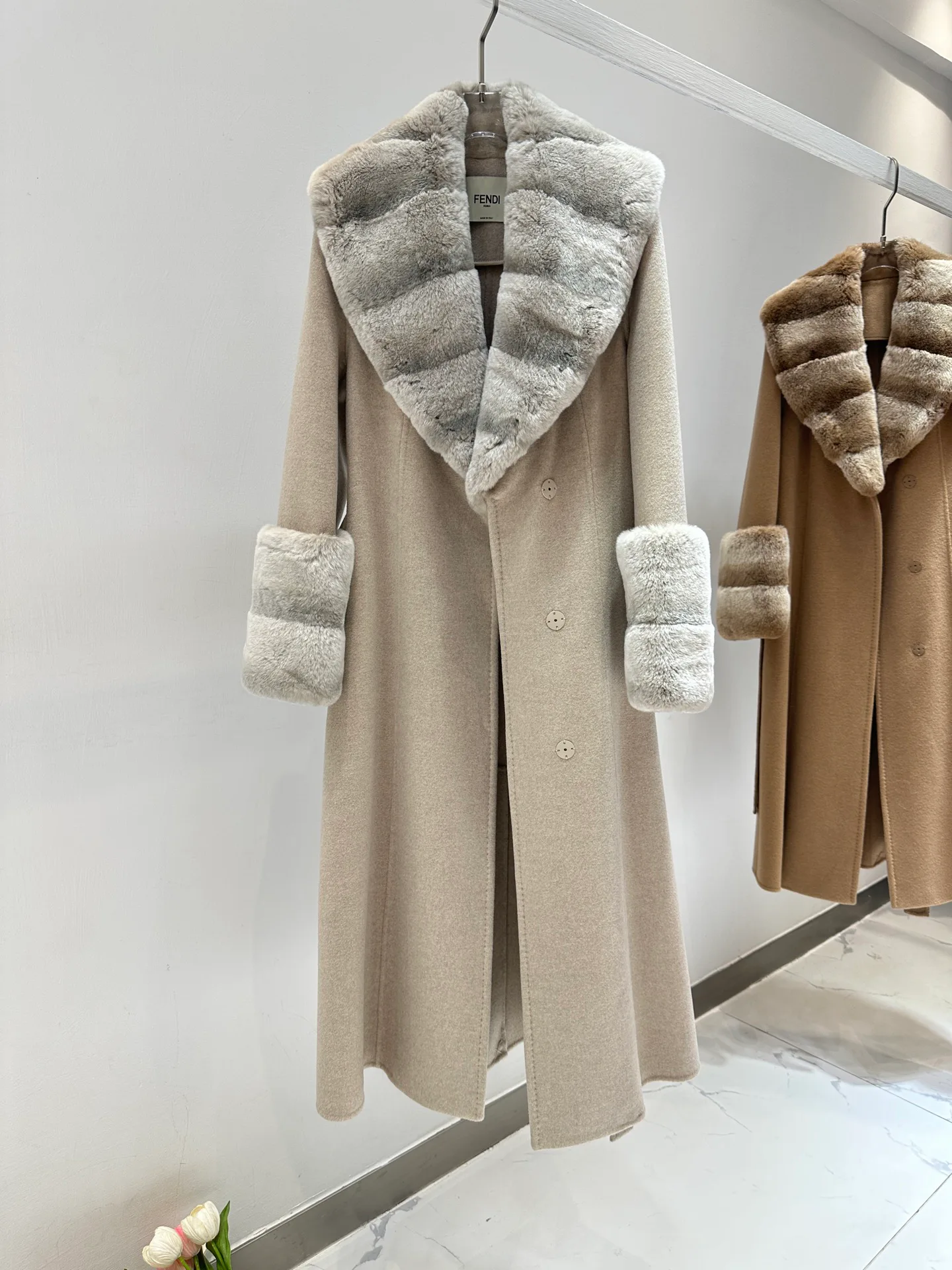 Пальто Женские Fendi 17933231