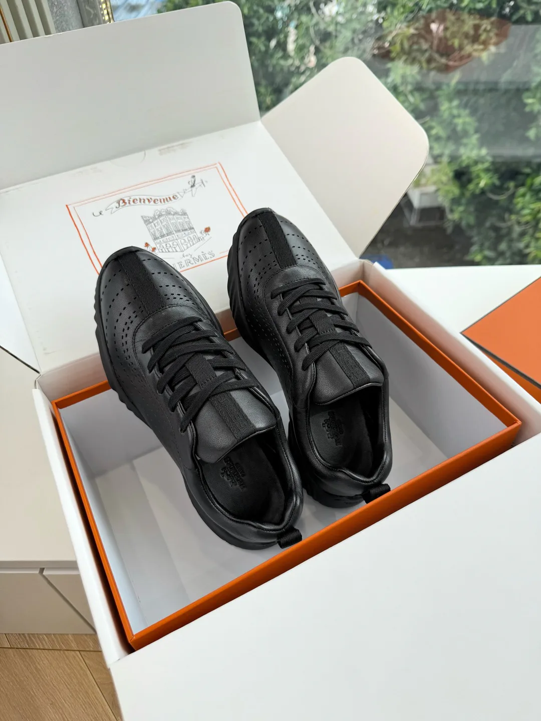 Кроссовки Женские Hermes 17342750