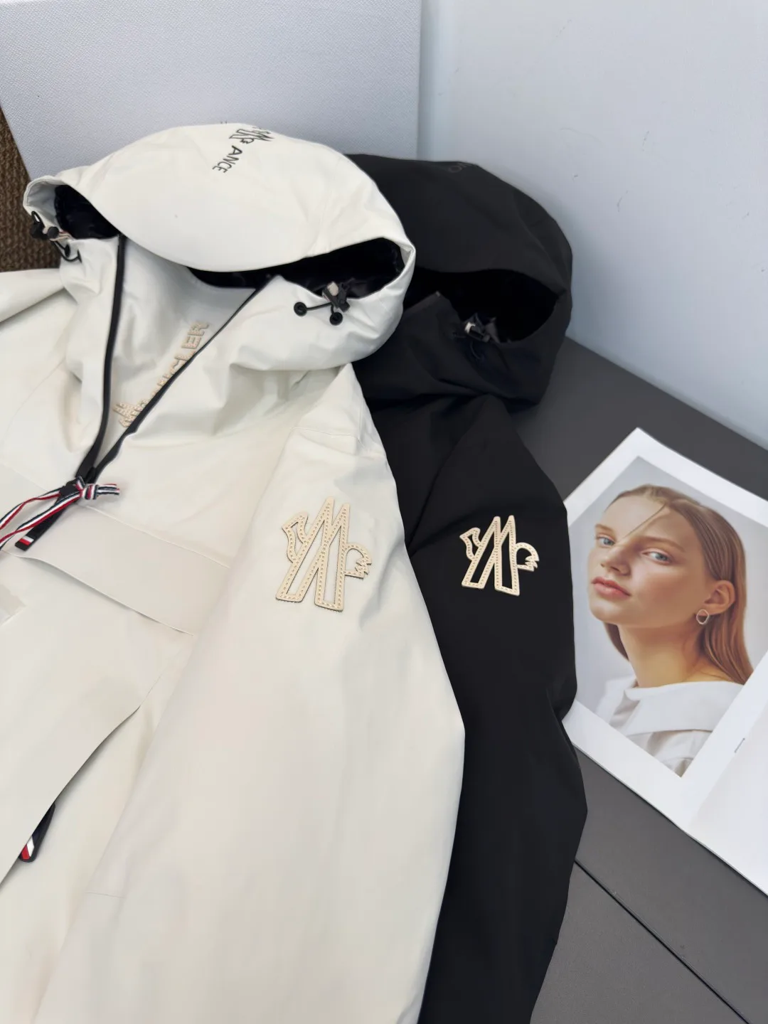 Куртки И Пуховики Женские Moncler 18816455