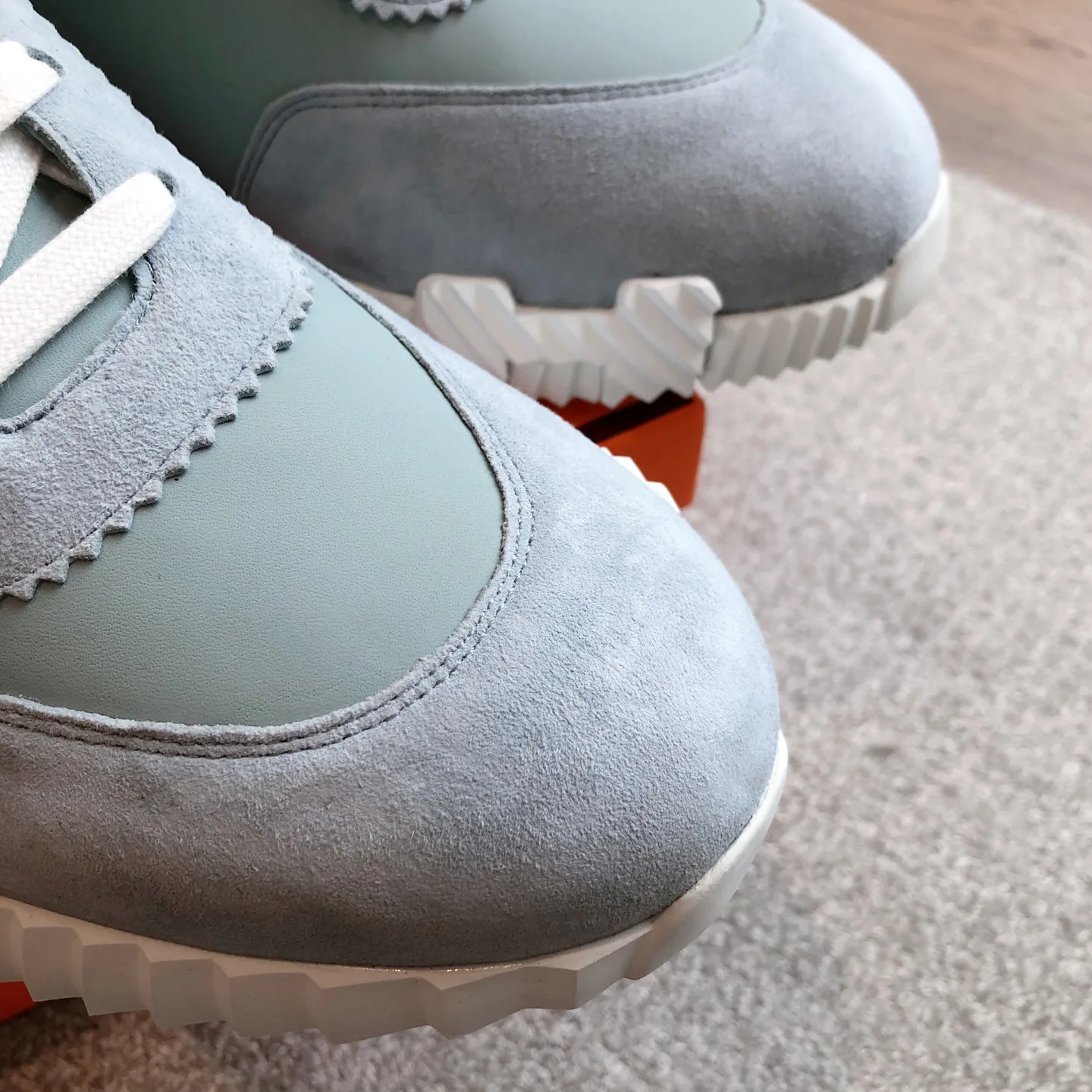 Кроссовки Женские Hermes 1154452