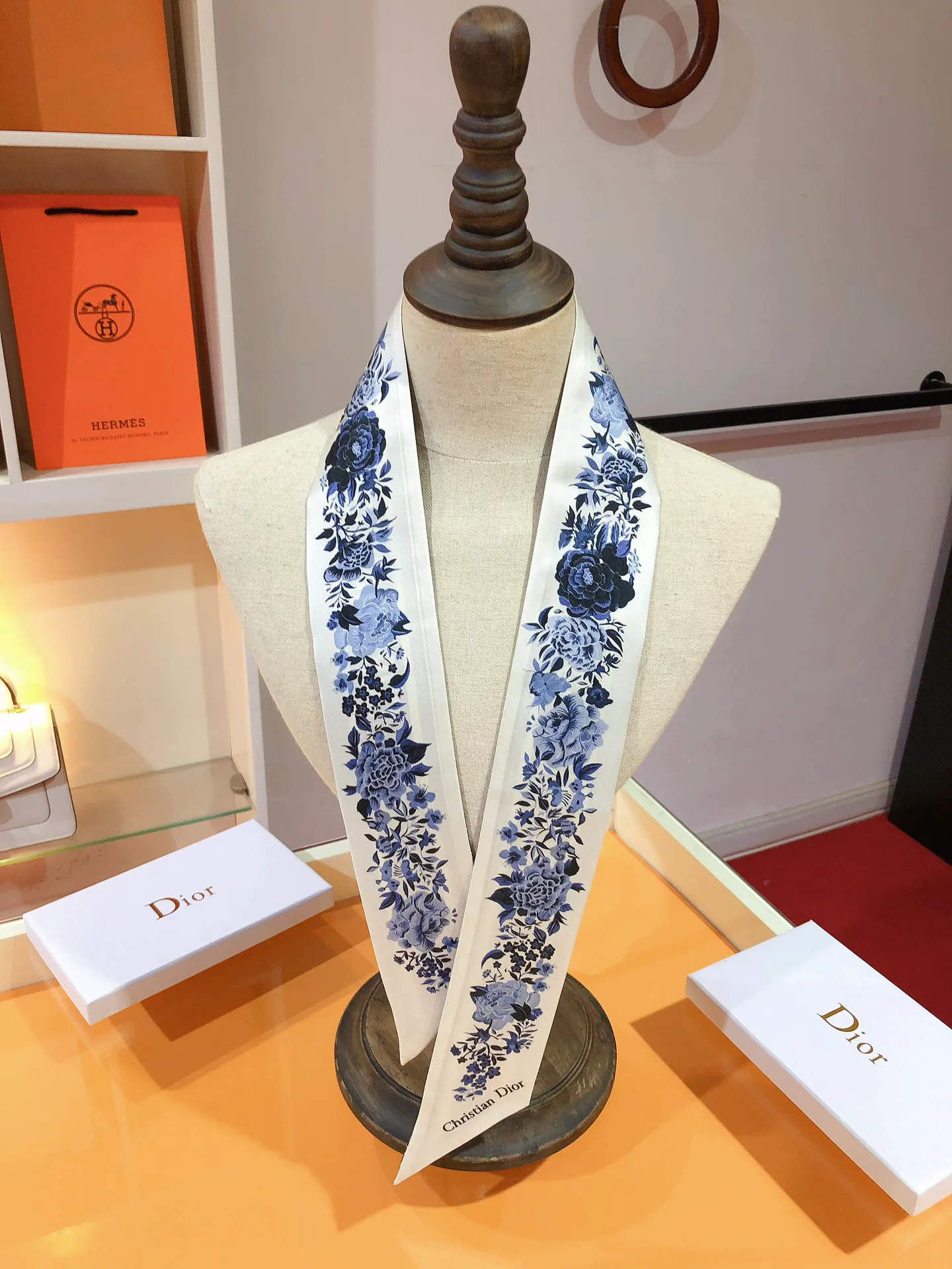 Шарфы Christian Dior 32051