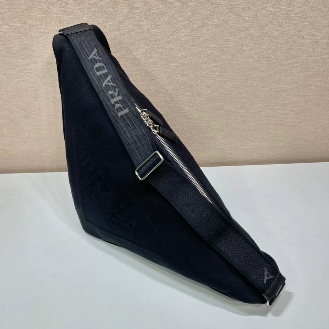 Сумки На Ремне Женские Prada 11409604