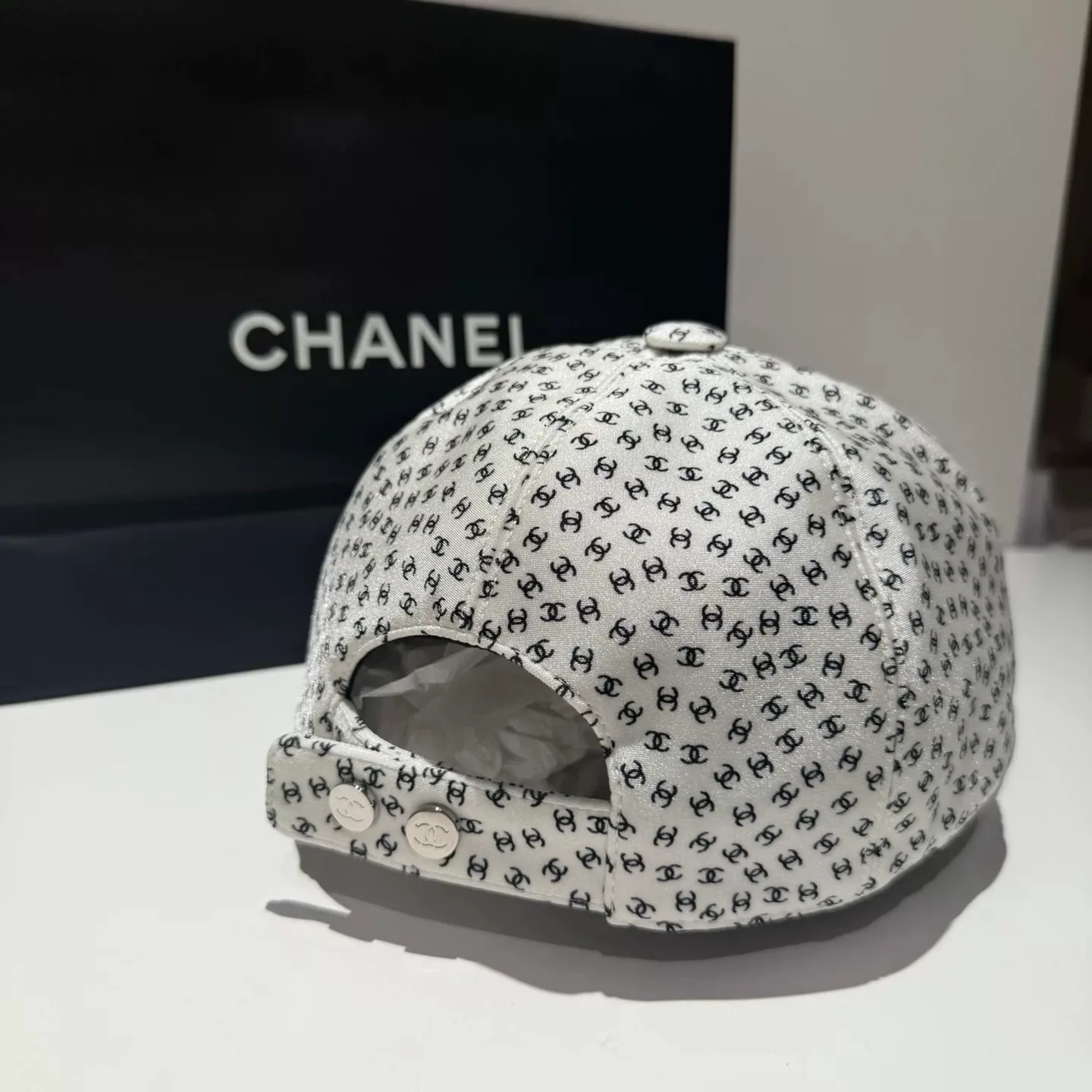 Головные Уборы Chanel 10420515