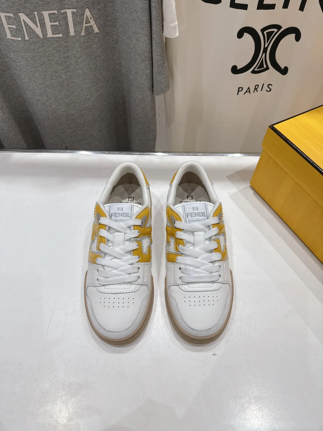 Кроссовки Женские Fendi 17908430