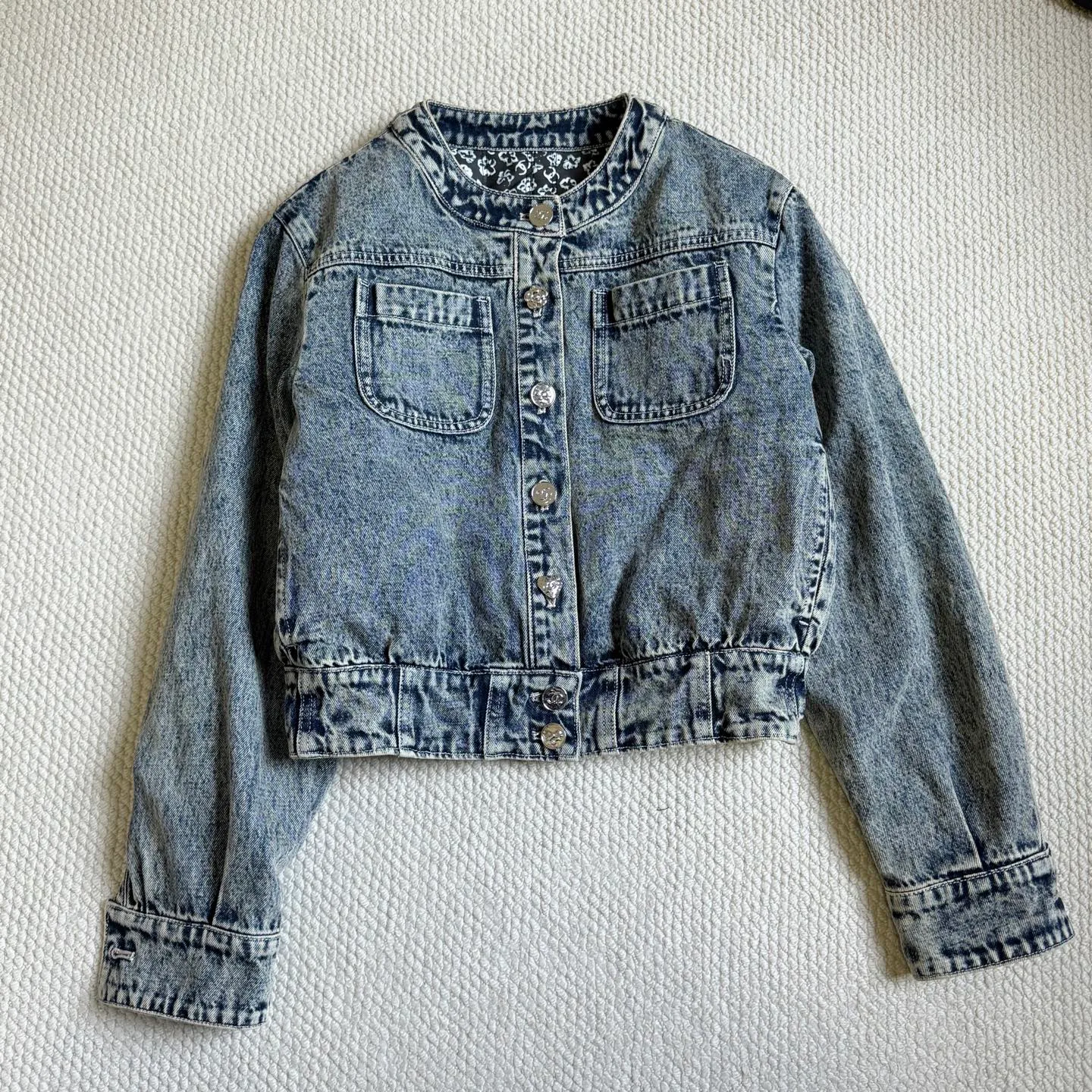 Куртки И Пуховики Женские Chanel 493180