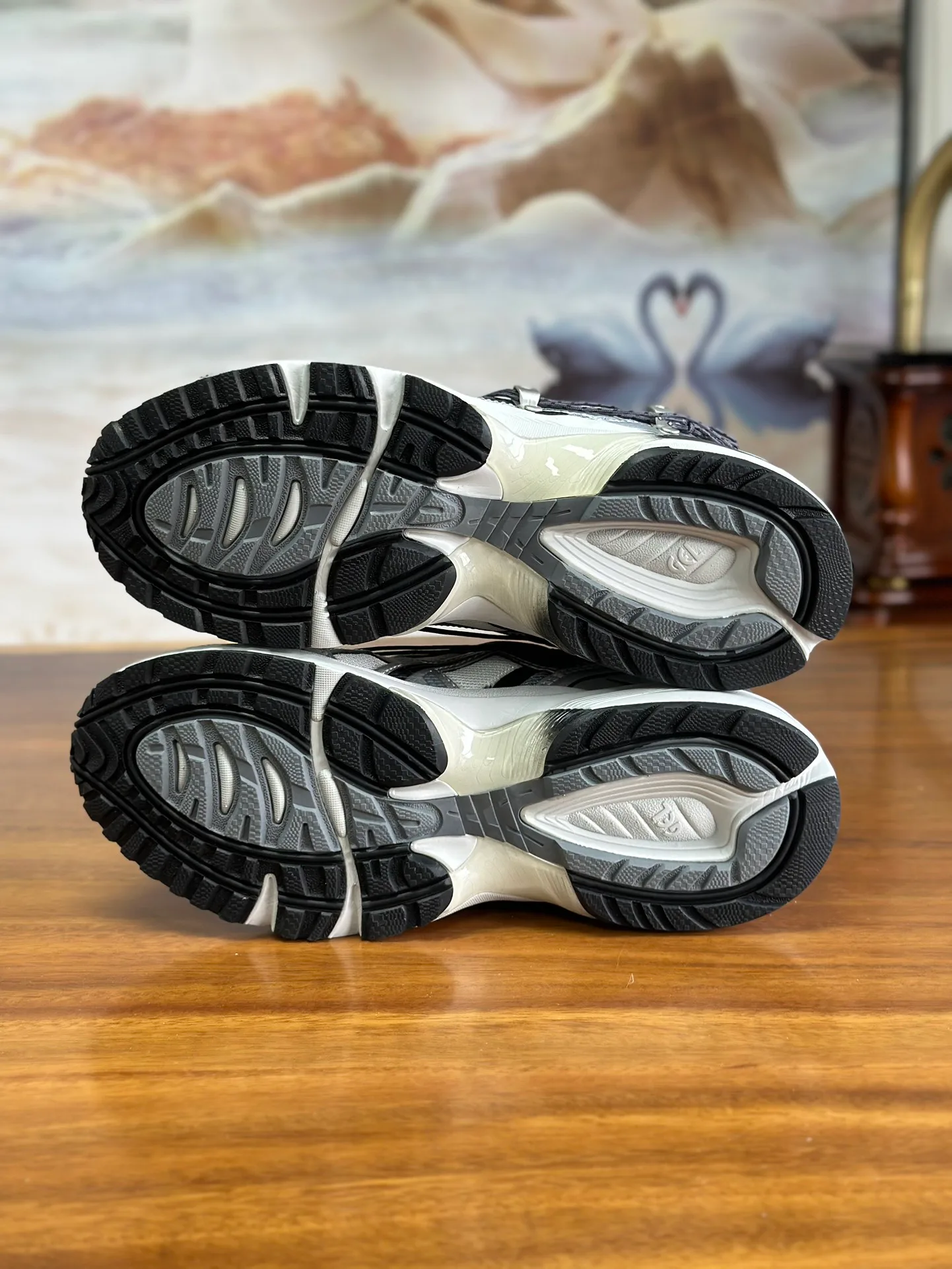 Кроссовки Женские Asics 17962309