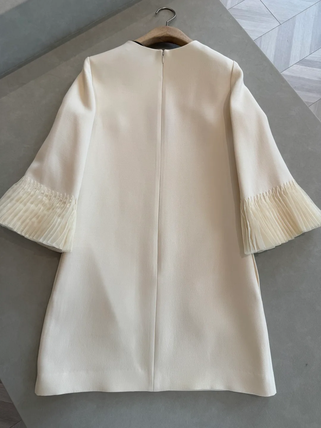 Платья Женские Valentino 12938749