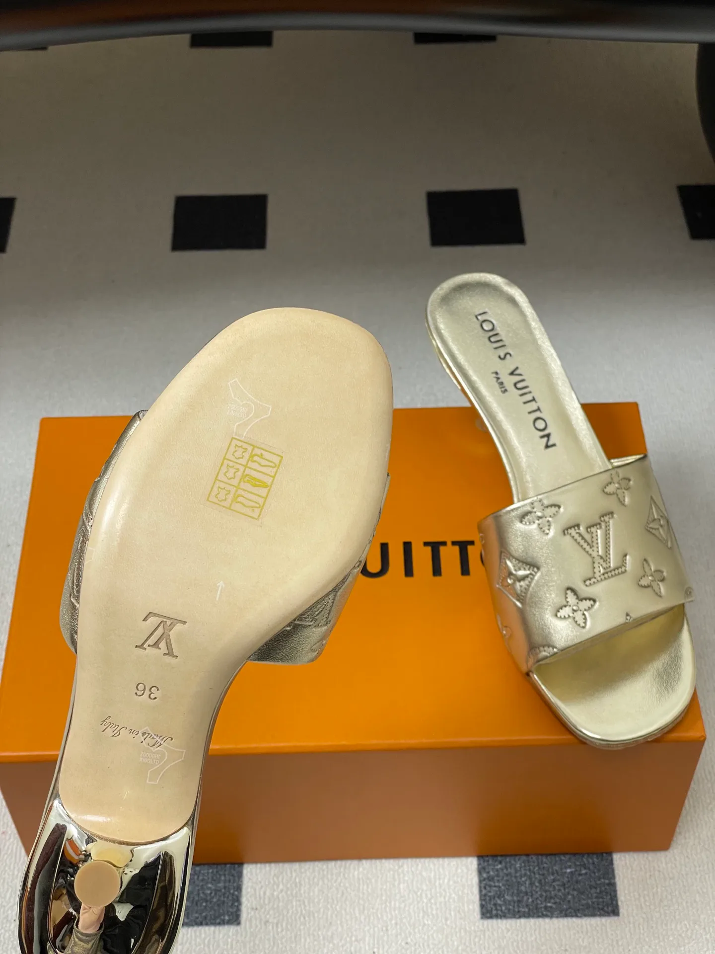 Сандалии Женские Louis Vuitton 3361708