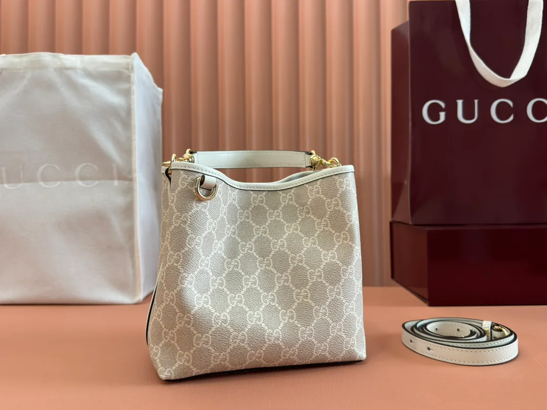 Классические Сумки Женские Gucci 11565795