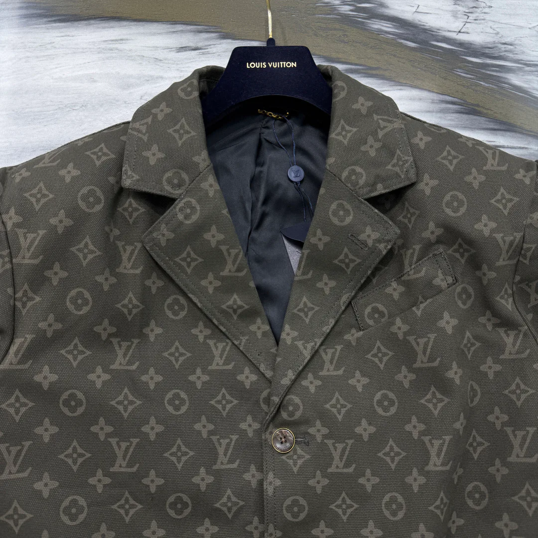 Куртки И Пуховики Мужские Louis Vuitton 5536432