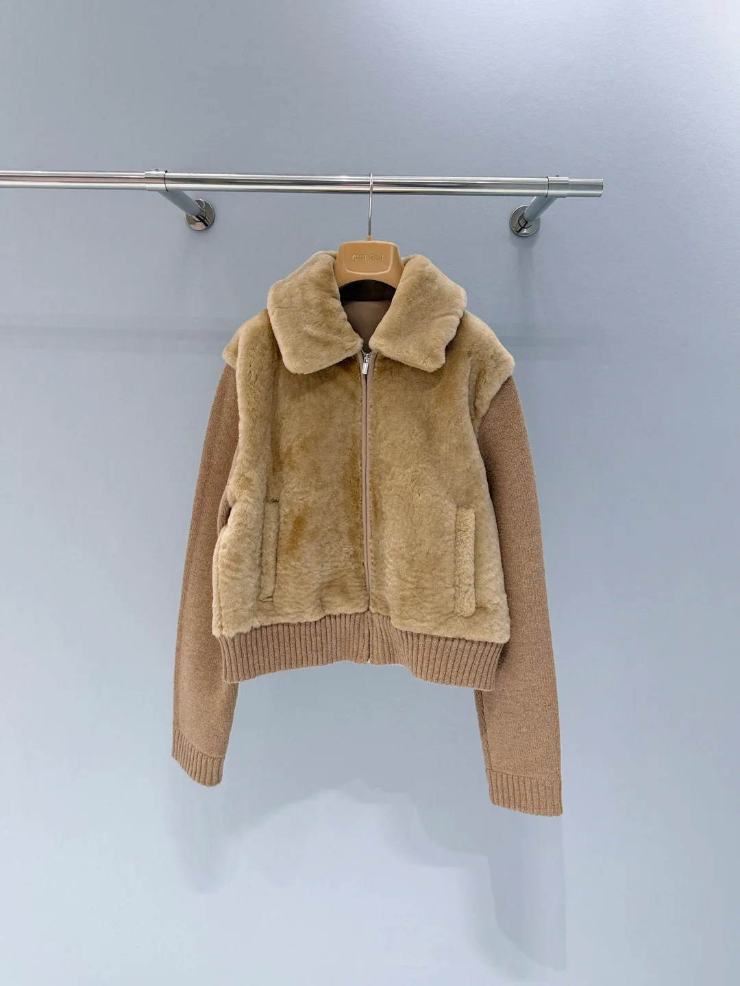 Куртки И Пуховики Женские Miu Miu 1015168