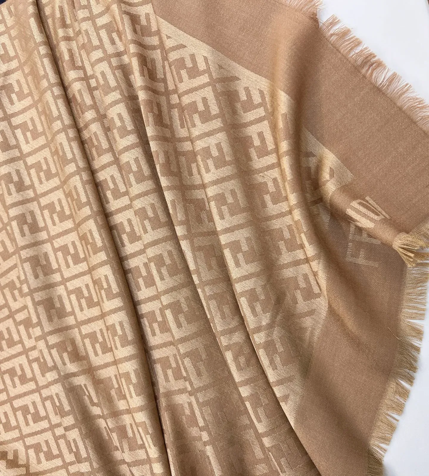 Шарфы Fendi 397421