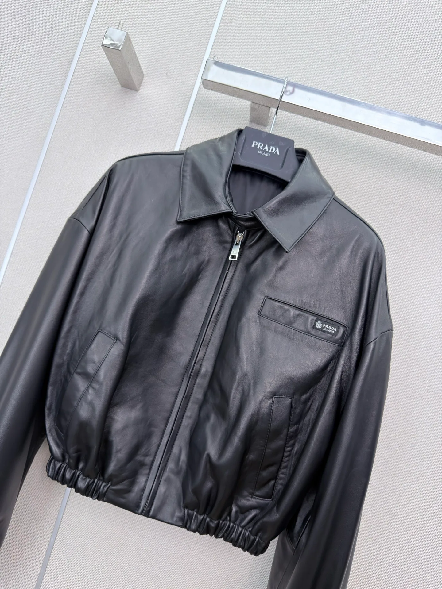 Кожаные Куртки И Дублёнки Женские Prada 18506463