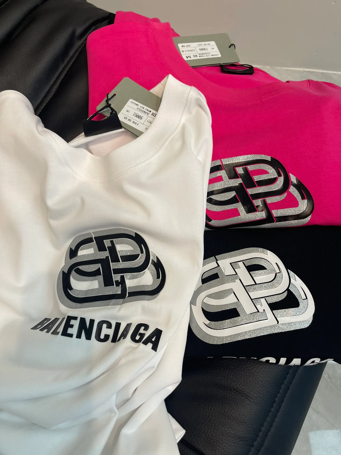 Футболки Женские Balenciaga 35472