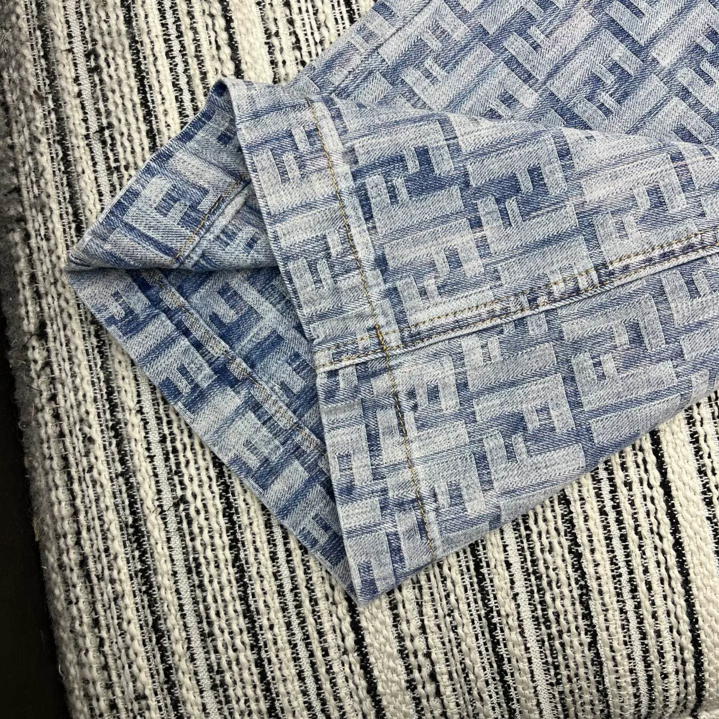 Джинсы Женские Fendi 1884524