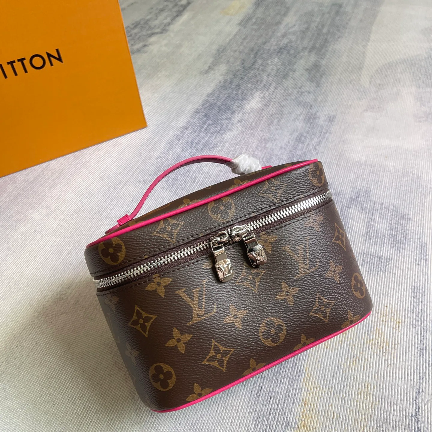 Классические Сумки Женские Louis Vuitton 1850370