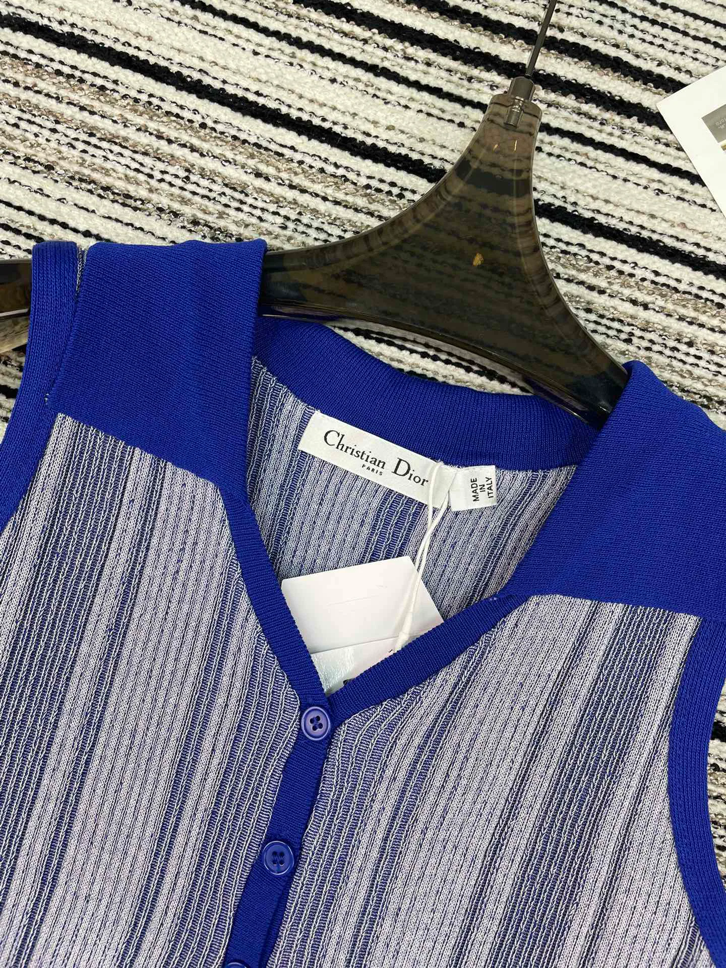 Жилеты Женские Christian Dior 11311114