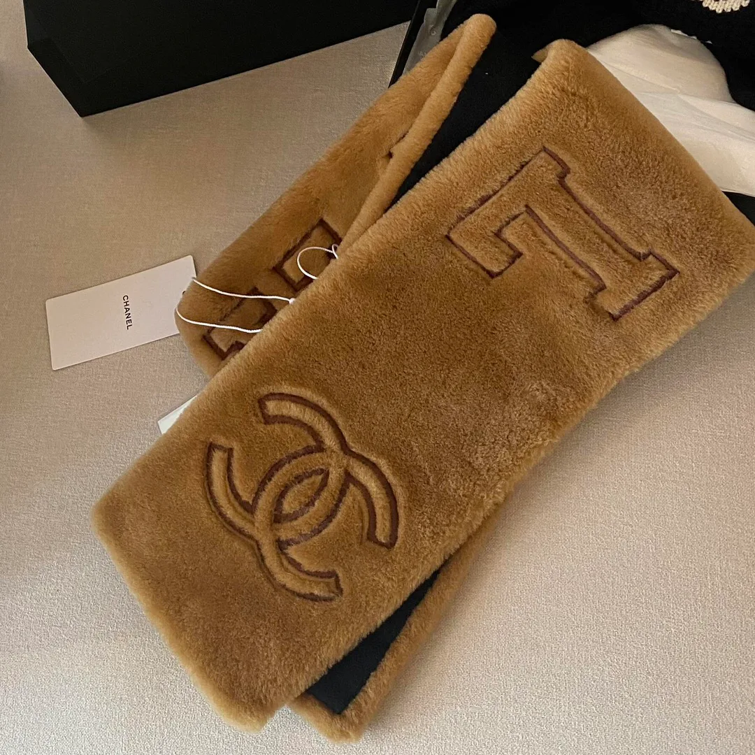 Шарфы Chanel 18347769