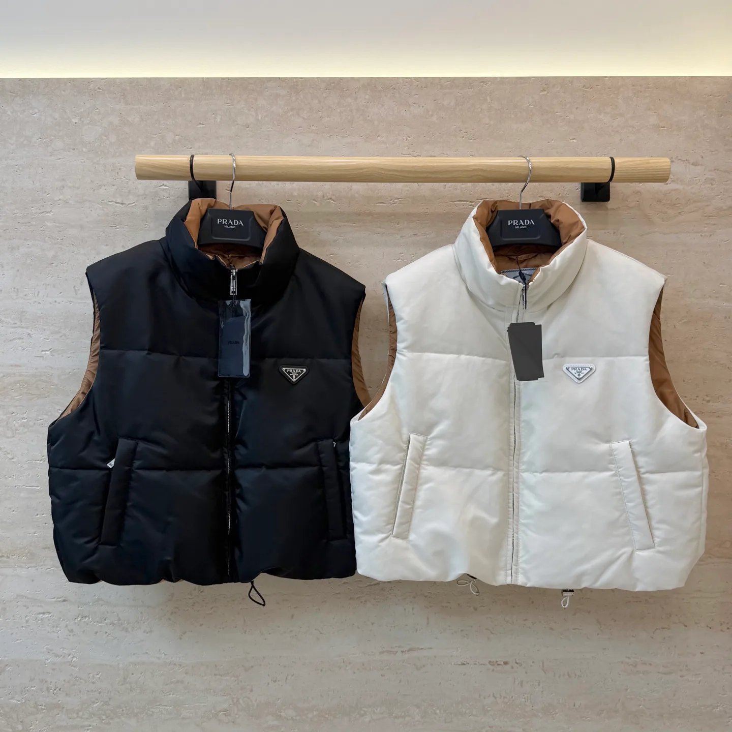 Жилеты Женские Prada 18674641