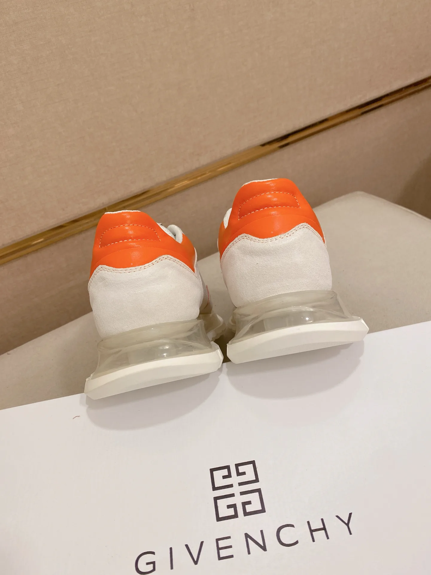 Кроссовки Женские Givenchy 1628790
