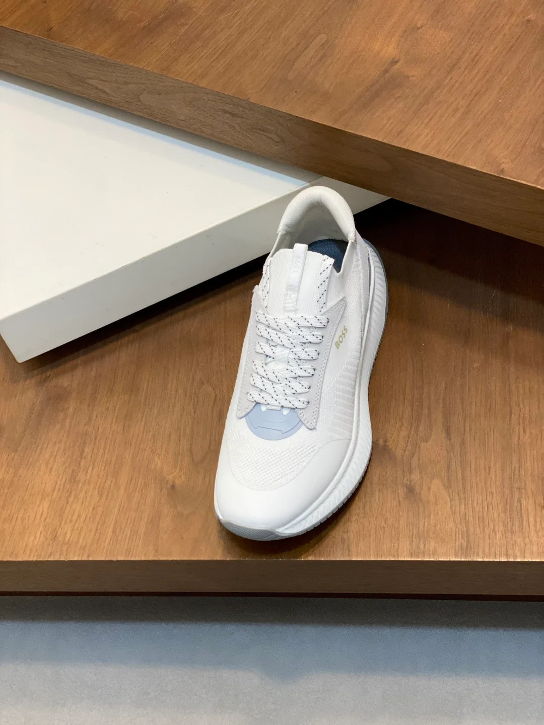 Кроссовки Мужские Hugo Boss 2030101