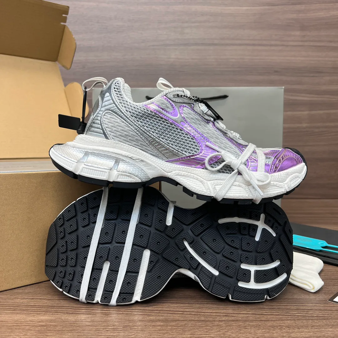Кроссовки Женские Balenciaga 19128902