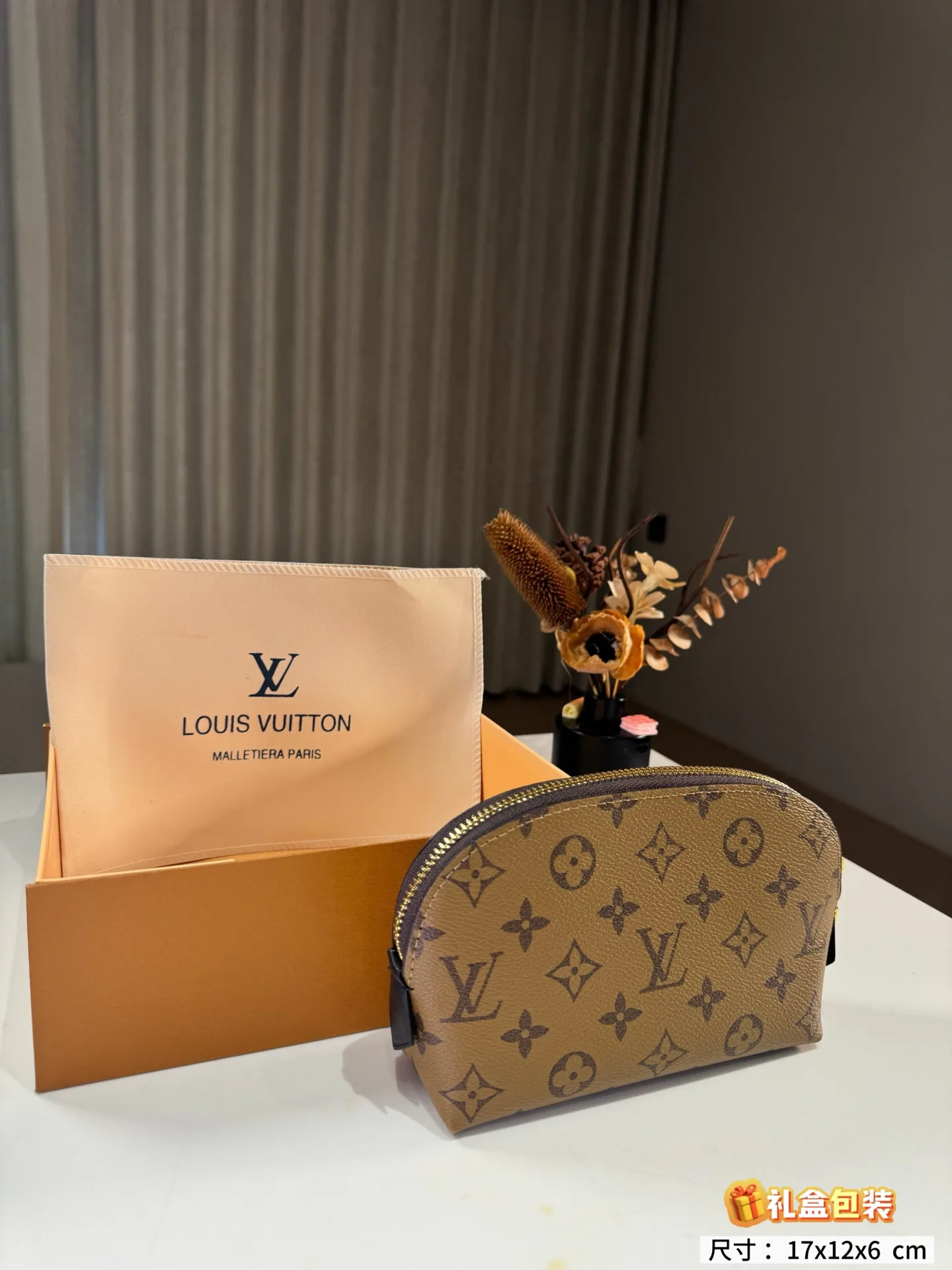 Клатчи Женские Louis Vuitton 18013767