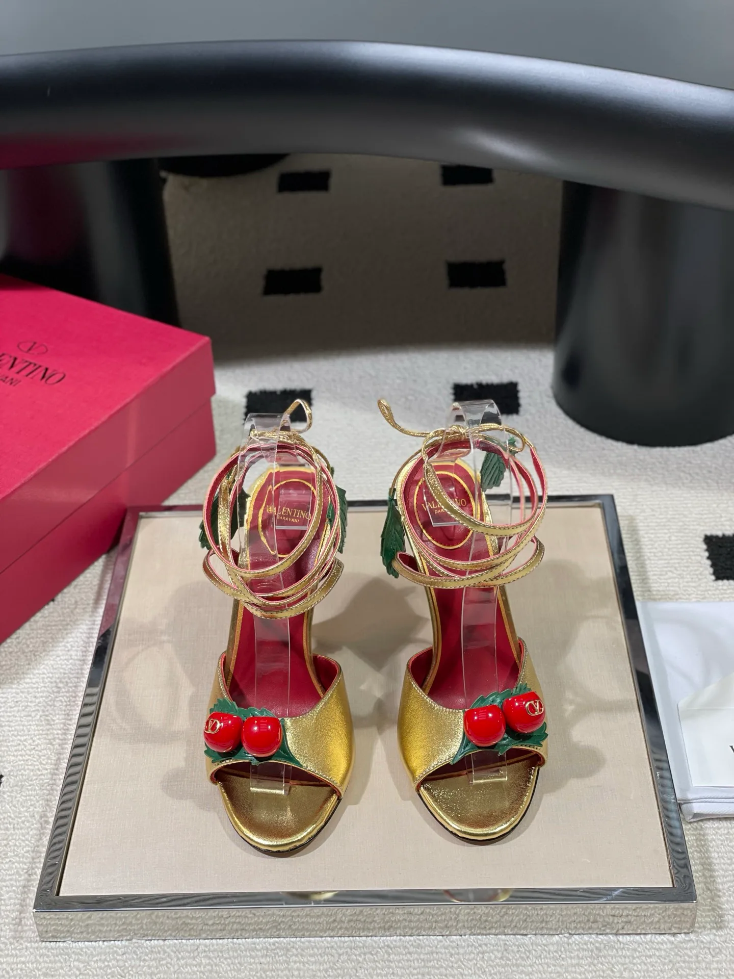 Босоножки Женские Valentino 13189673