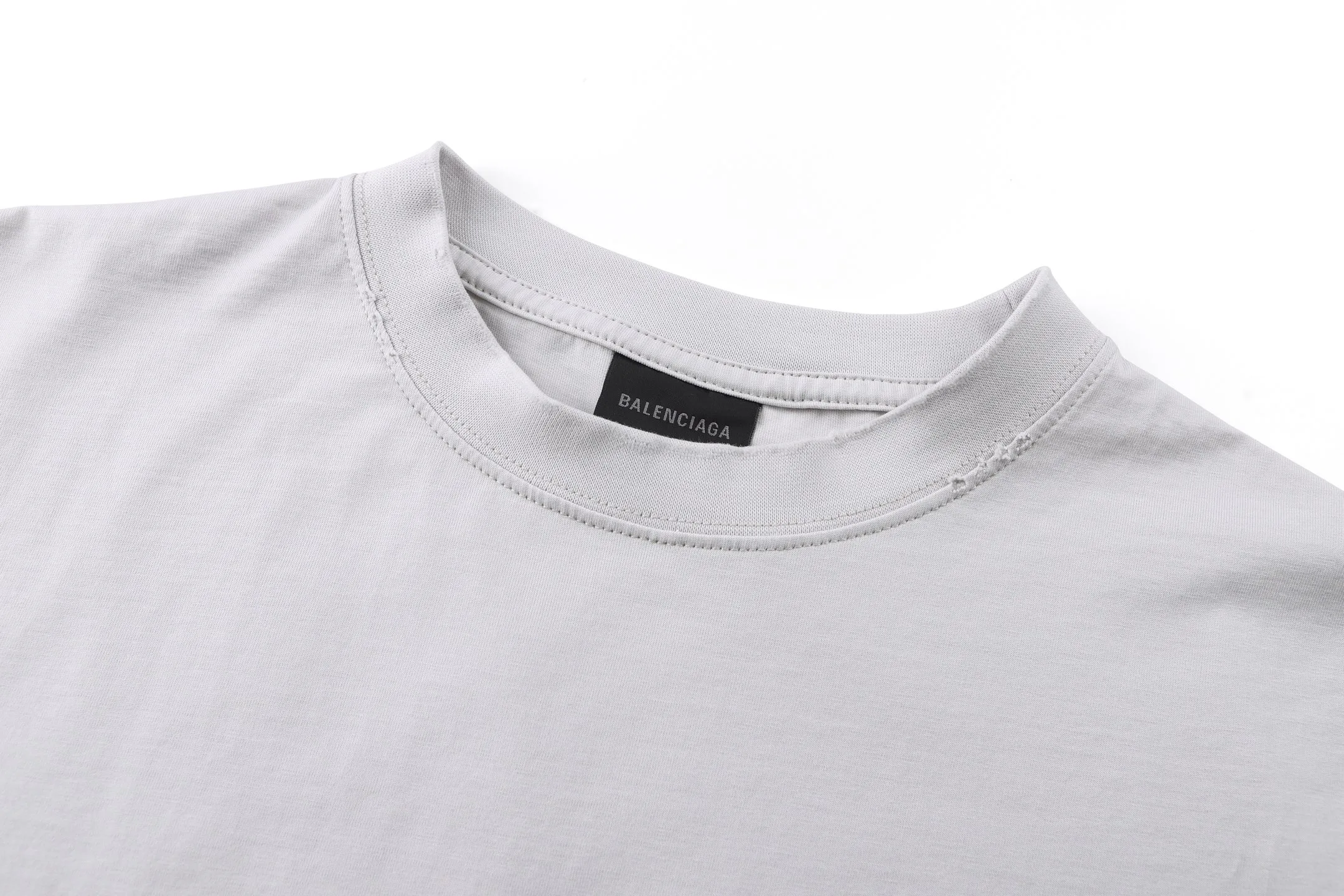 Футболки Женские Balenciaga 11427543
