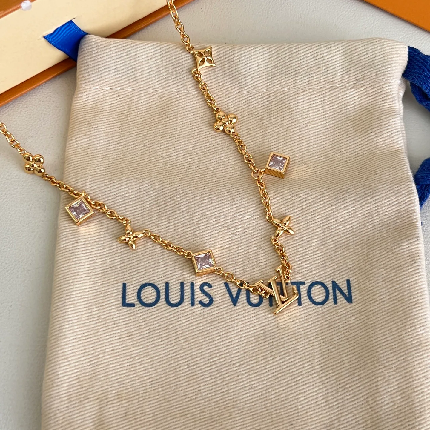 Бижутерия Louis Vuitton 16892571