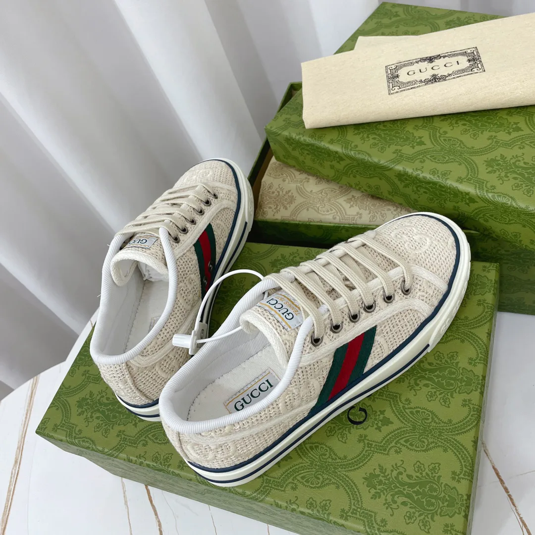 Кроссовки Женские Gucci 19691207