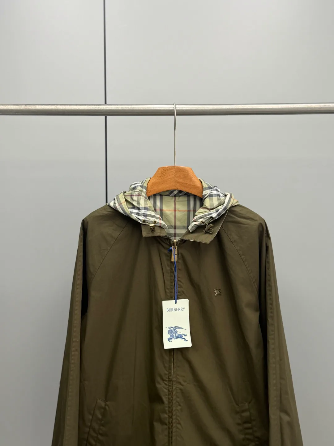 Куртки И Пуховики Мужские Burberry 17476232