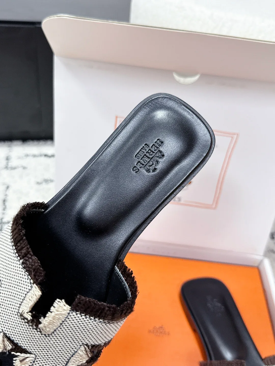 Шлепанцы Женские Hermes 814530