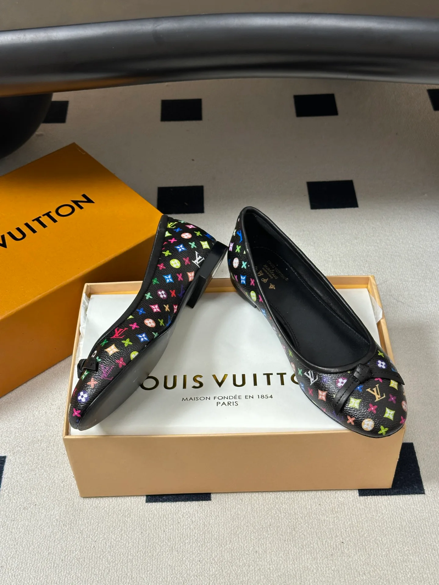 Балетки Женские Louis Vuitton 18049409