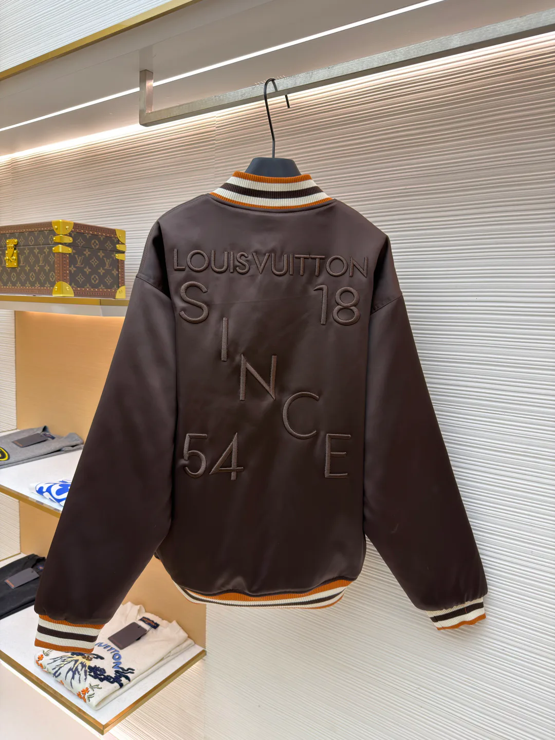 Куртки И Пуховики Мужские Louis Vuitton 1270662