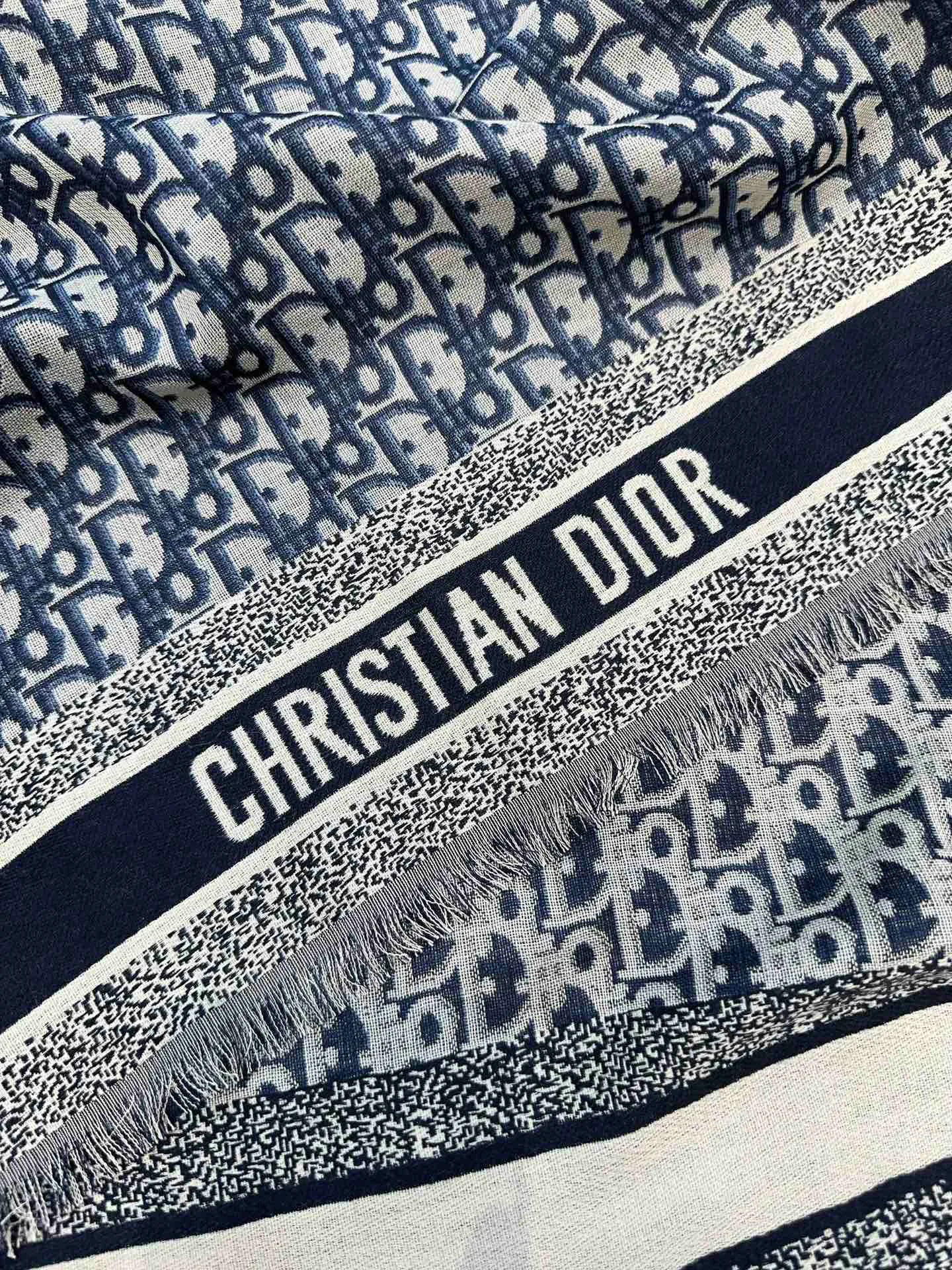 Шарфы Christian Dior 17874833