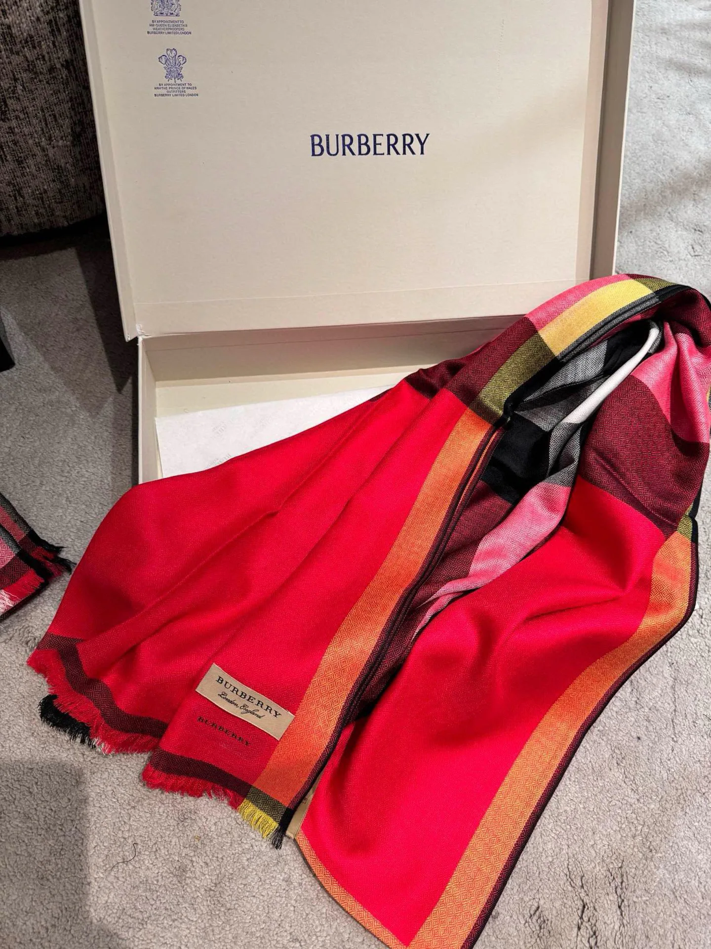 Шарфы Burberry 362065