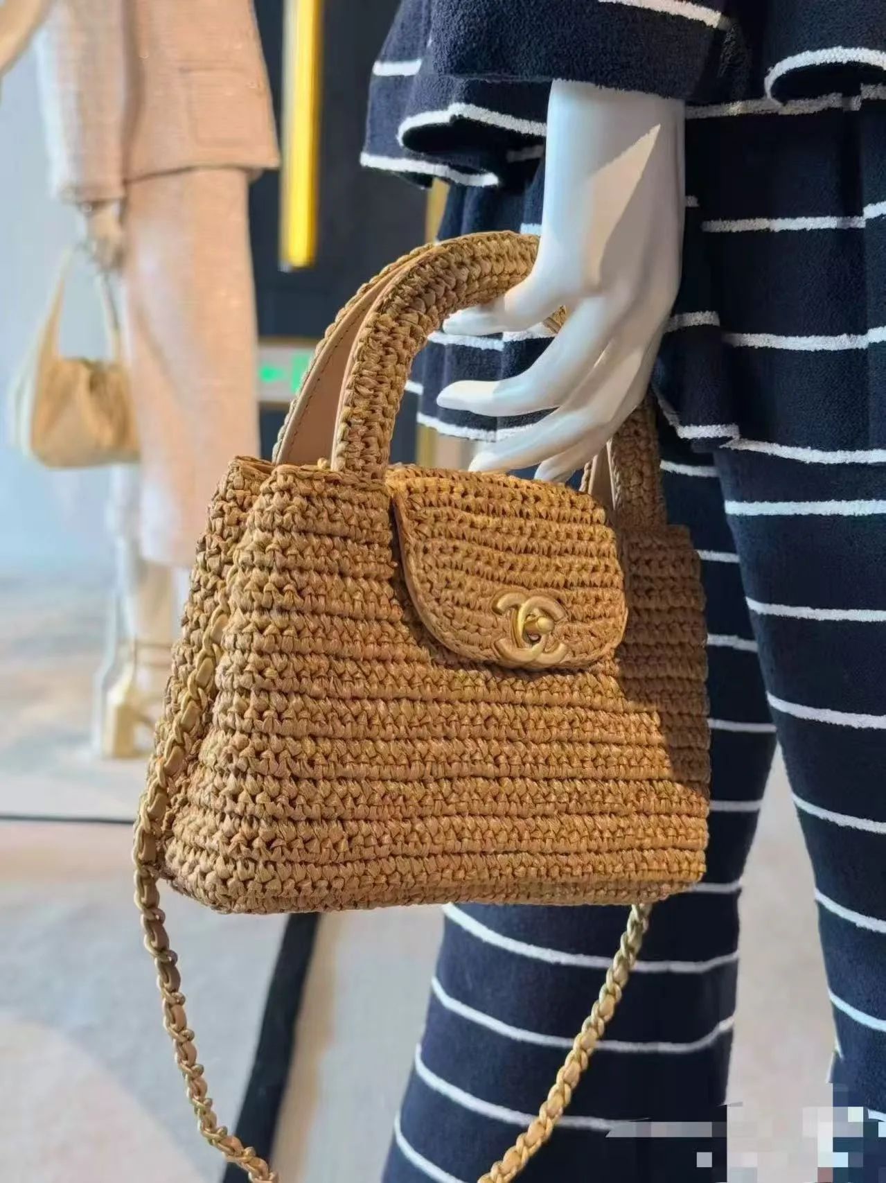 Классические Сумки Женские Chanel 13186879