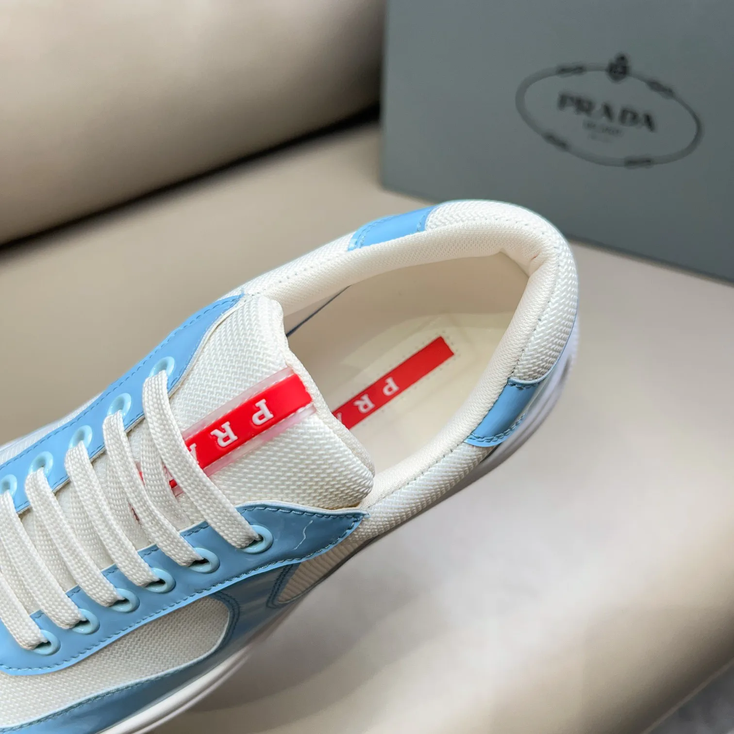 Кроссовки Женские Prada 17636246