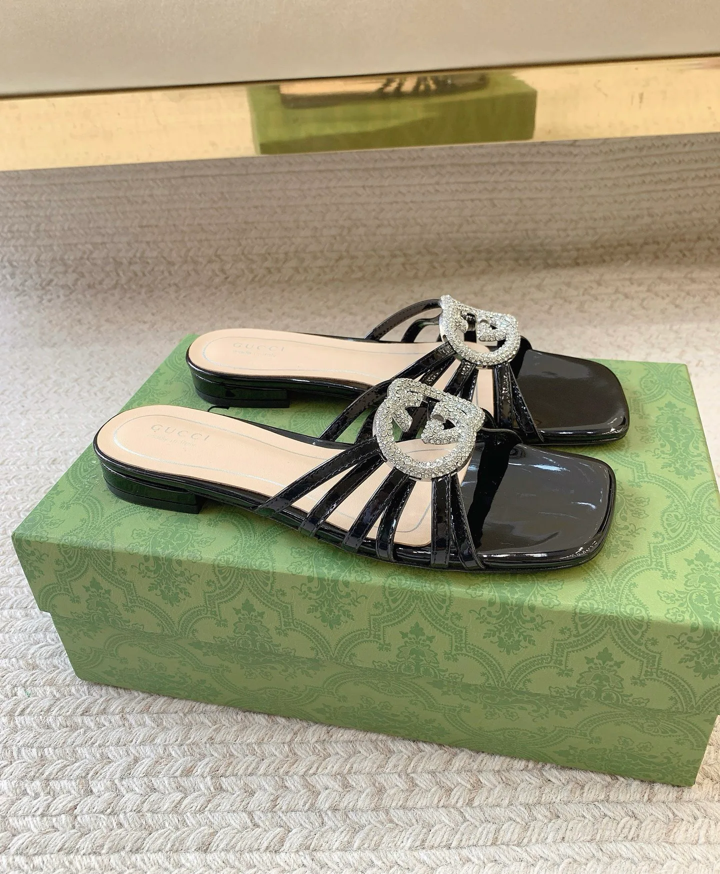 Шлепанцы Женские Gucci 950767