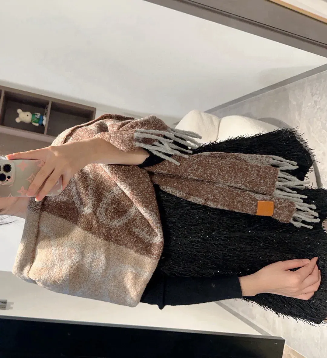 Шарфы Loewe 498281