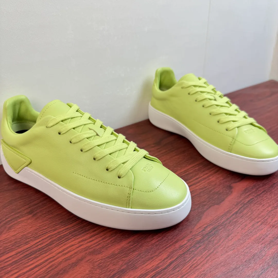 Кроссовки Мужские Prada 16935030