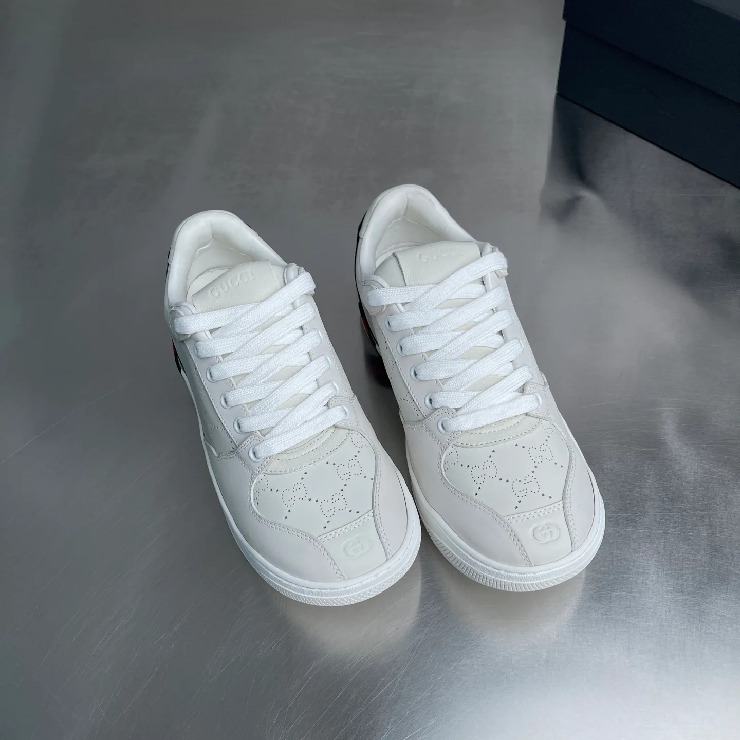 Кроссовки Женские Gucci 18535746