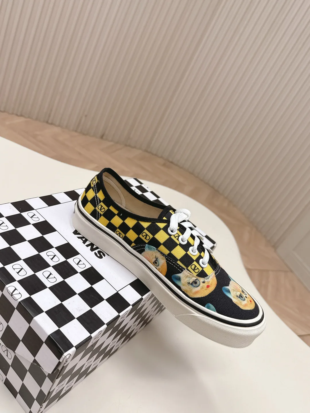 Кеды Женские Valentino 11070129