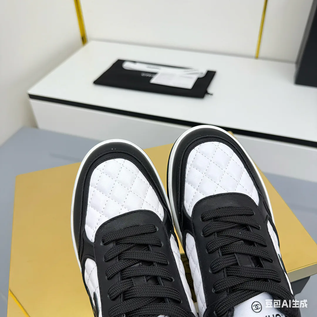 Кроссовки Женские Chanel 4502741